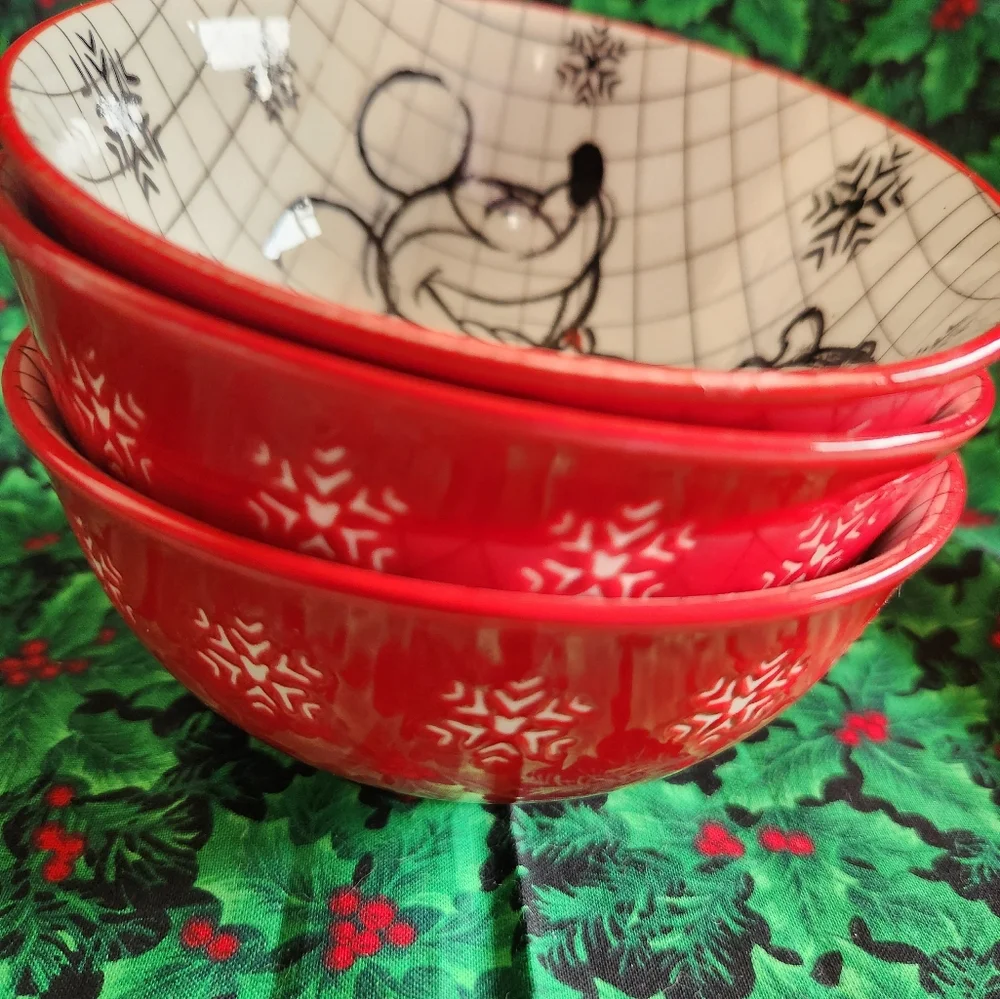 Mickey Mouse Christmas Bowls Small Set Of 3 New
